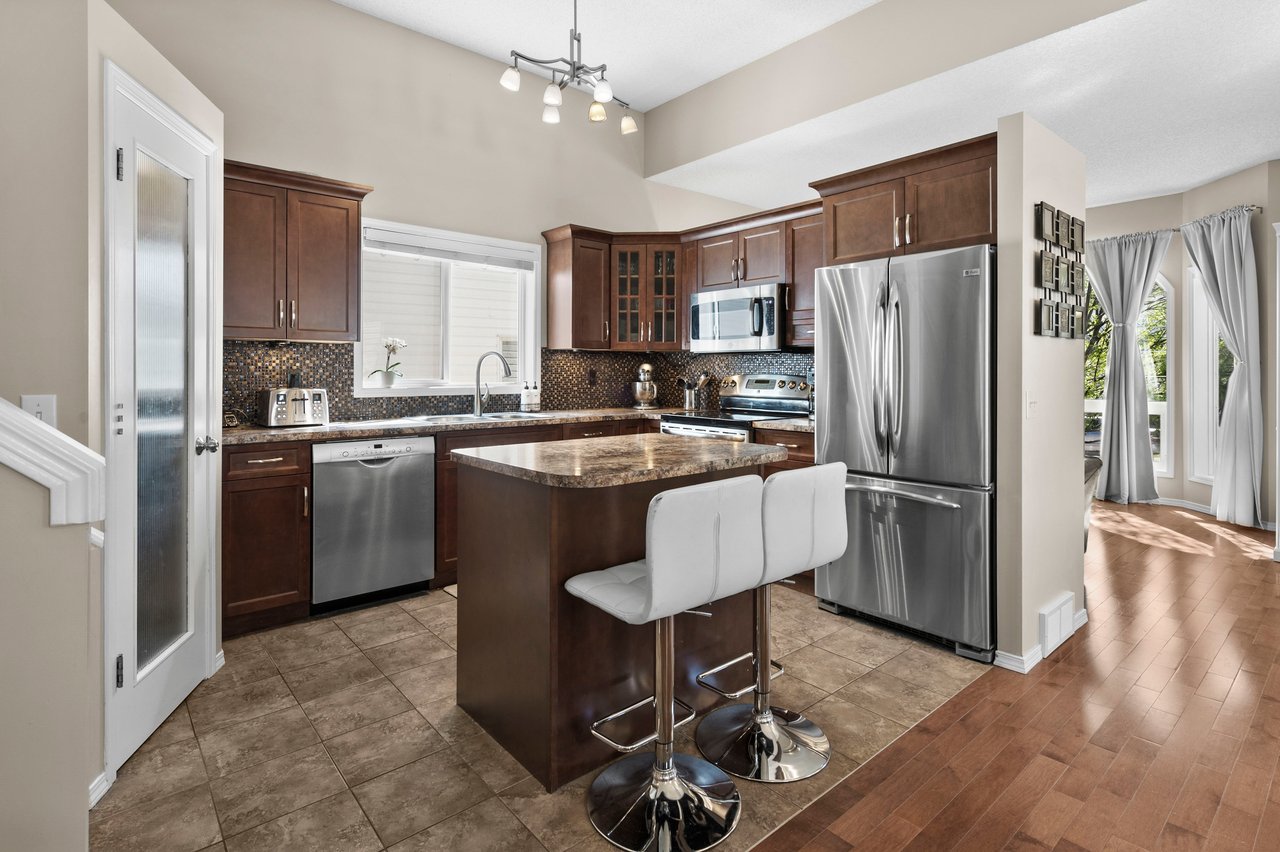36 Hidden Hills Road NW