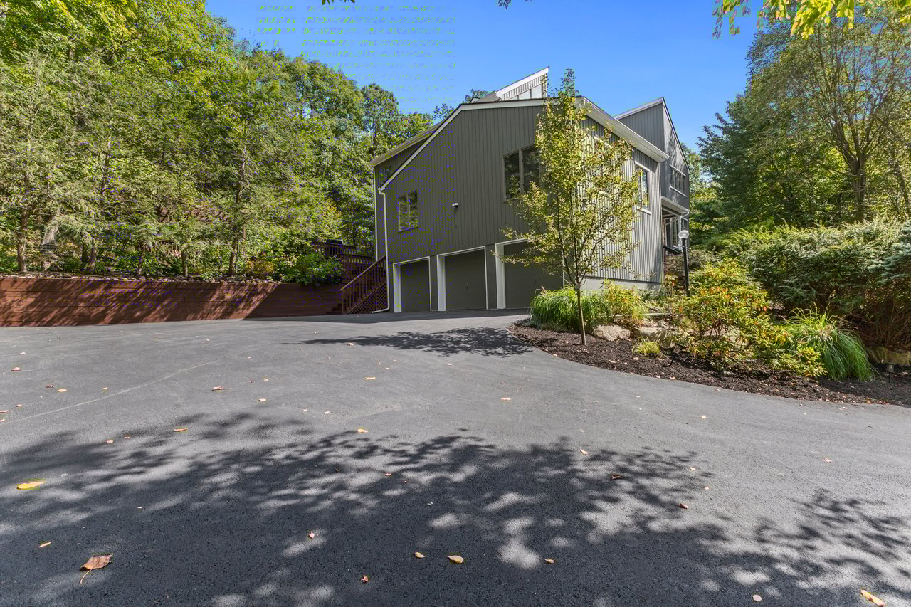 10 South Glen Road