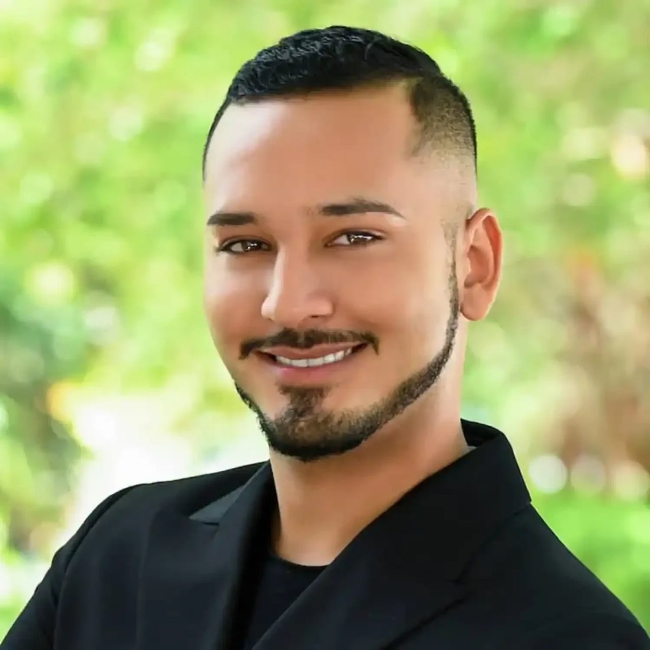 Javier Nunez Saratoga Springs, NY Real Estate Agent Headshot