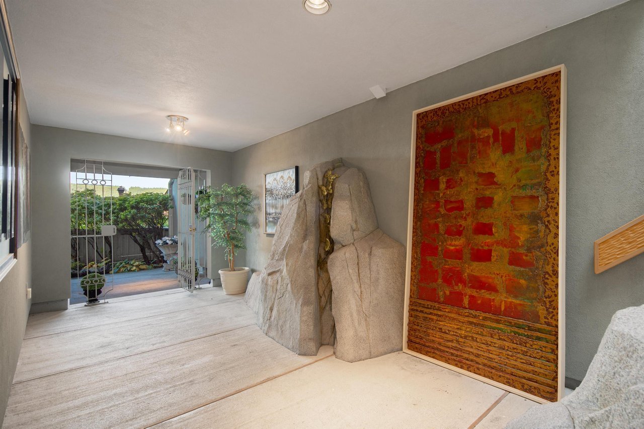 5270 Aspen Cres