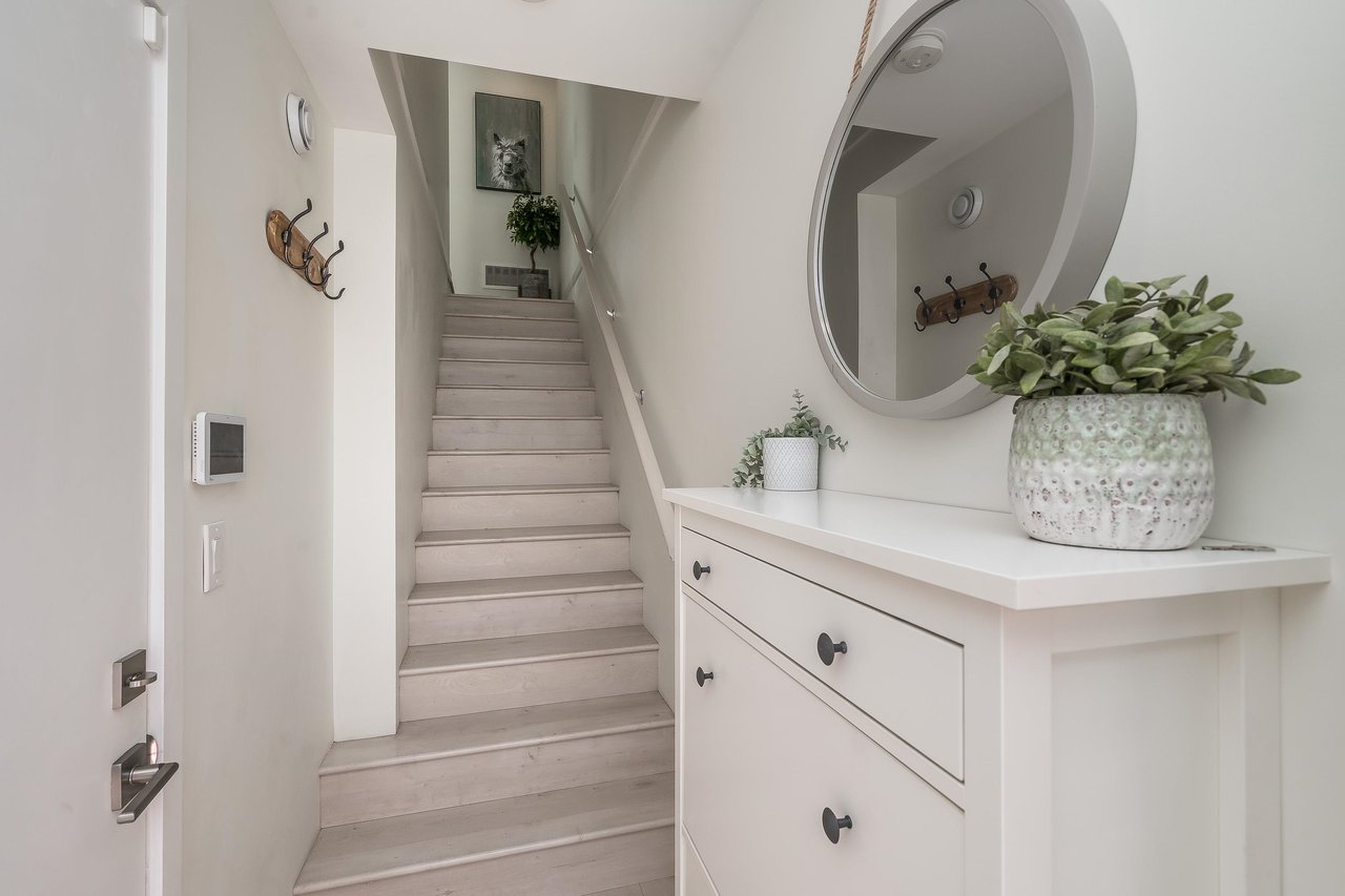 21-19628 55a Avenue, Langley