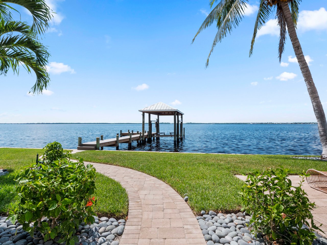 Riverfront Gem 1209 Coconut Drive Fort Myers FL 33901