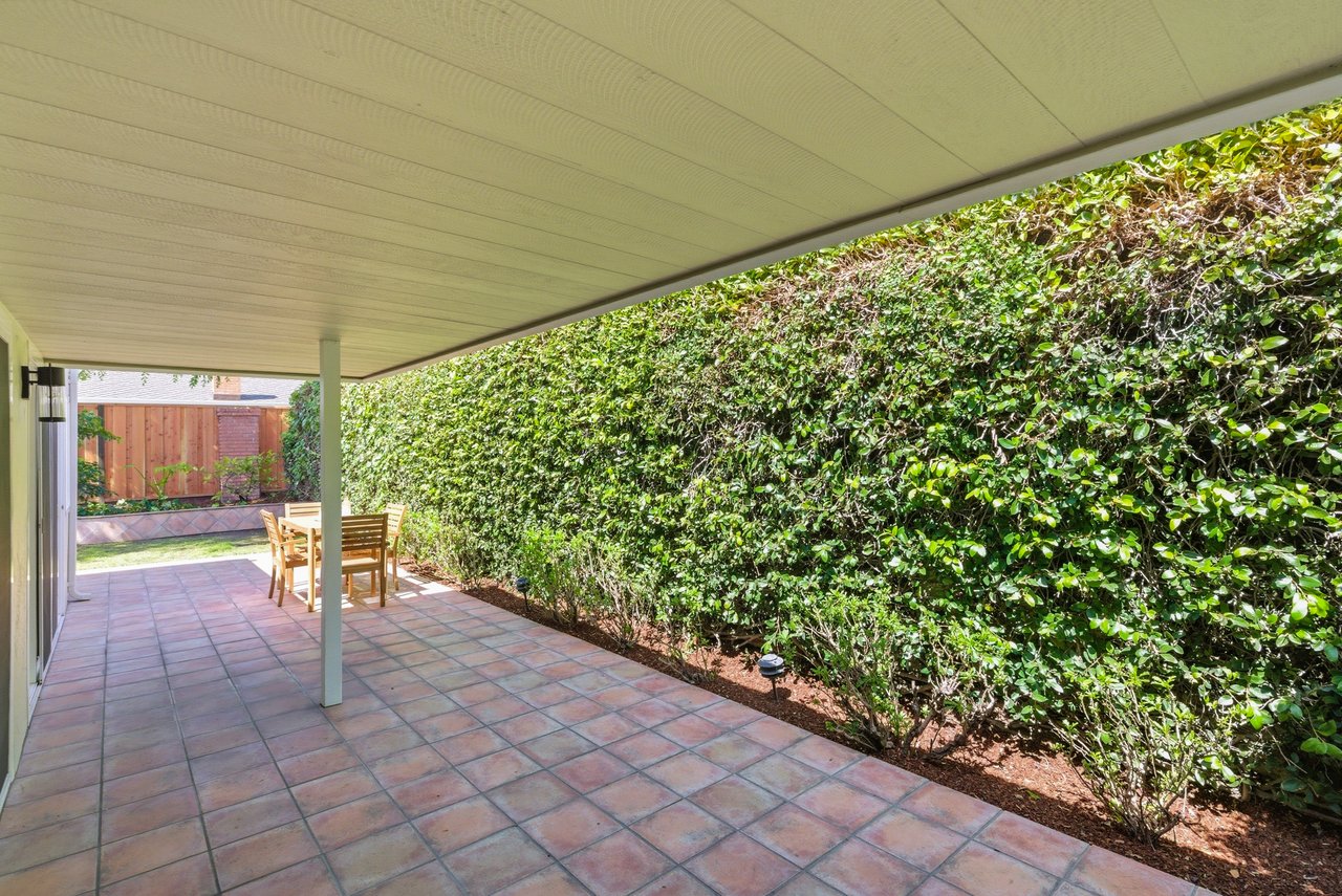 1038 East Evelyn Avenue