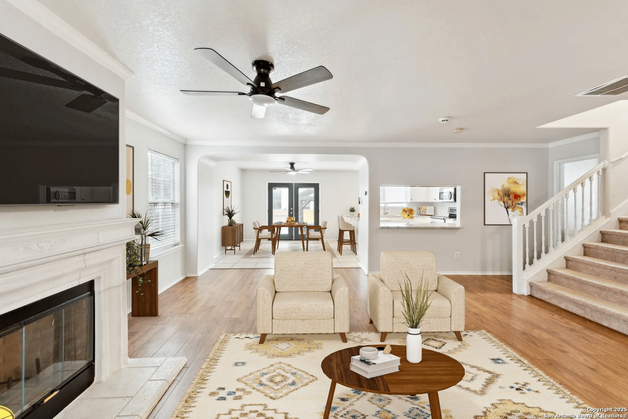 6902 Elmwood Crst