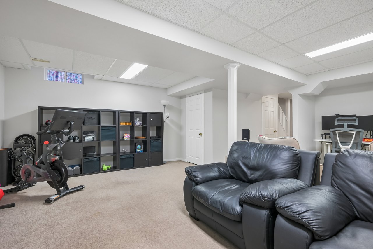 Spacious 3-Bedroom Detached Home in Westmount