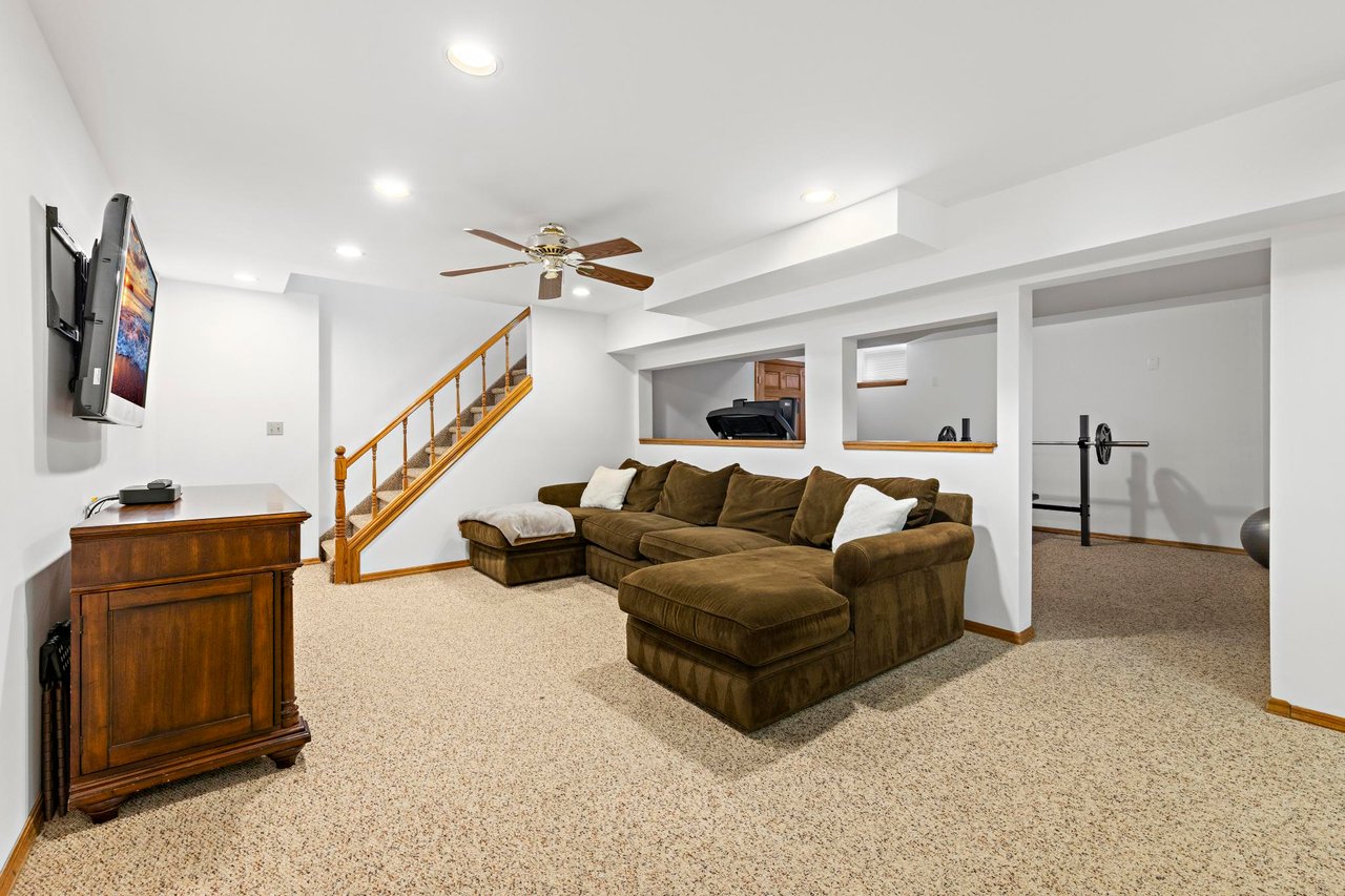 129 Four Winds Drive, Middletown, NJ