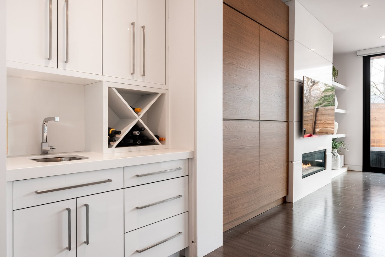 Modern & Contemporary Masterpiece