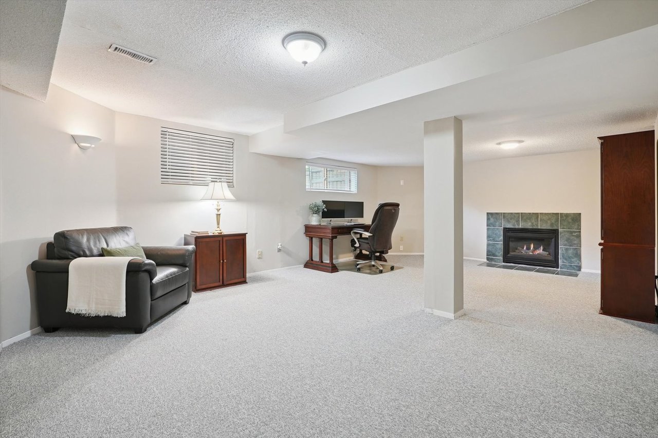 Executive Living in the Heart of Tyandaga
