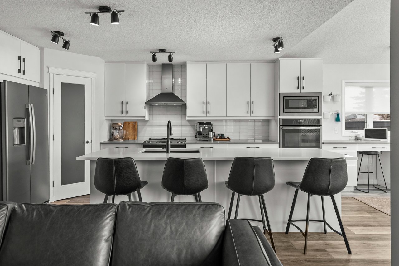 218 Coville Circle NE