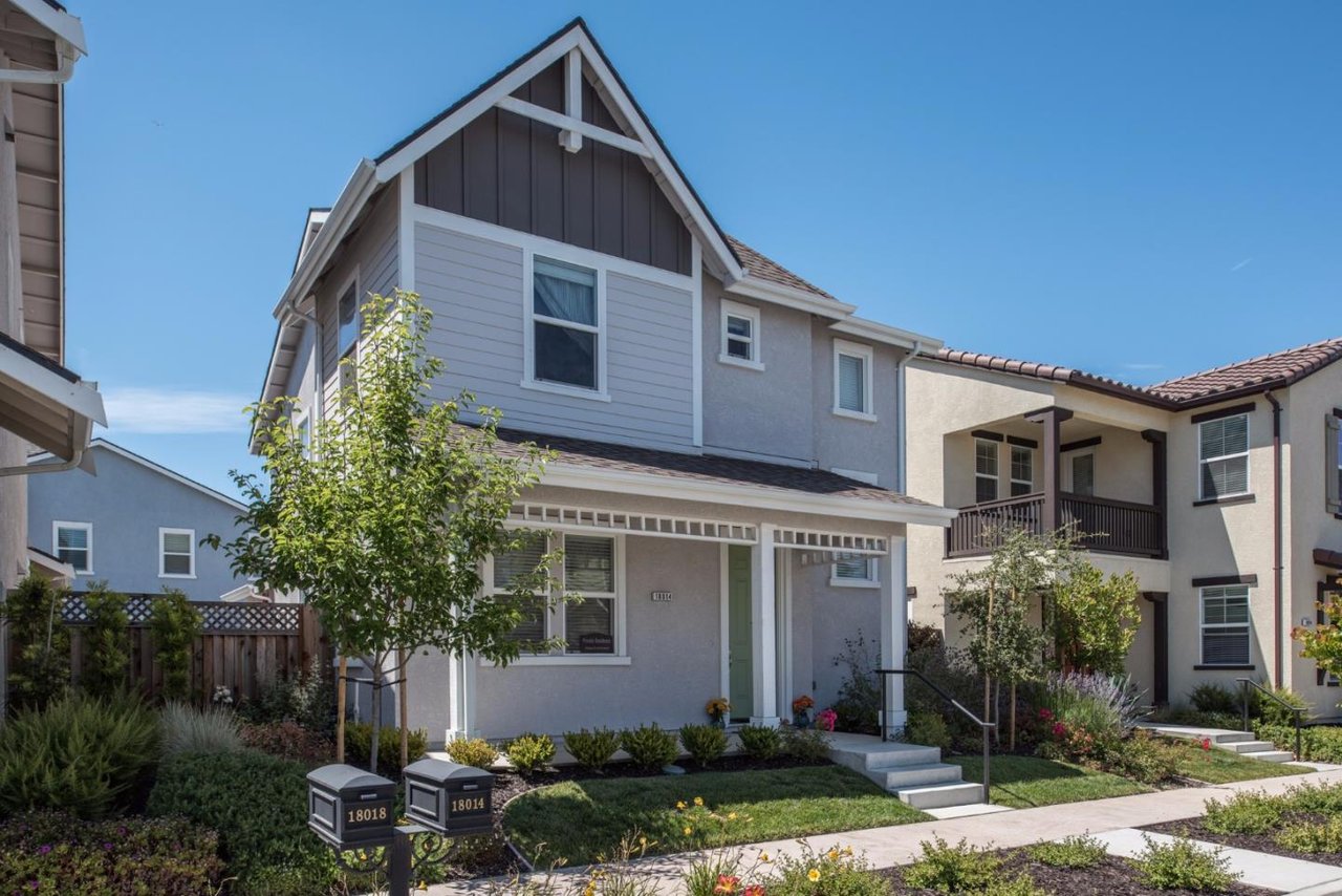 18014 Mcdowell Street