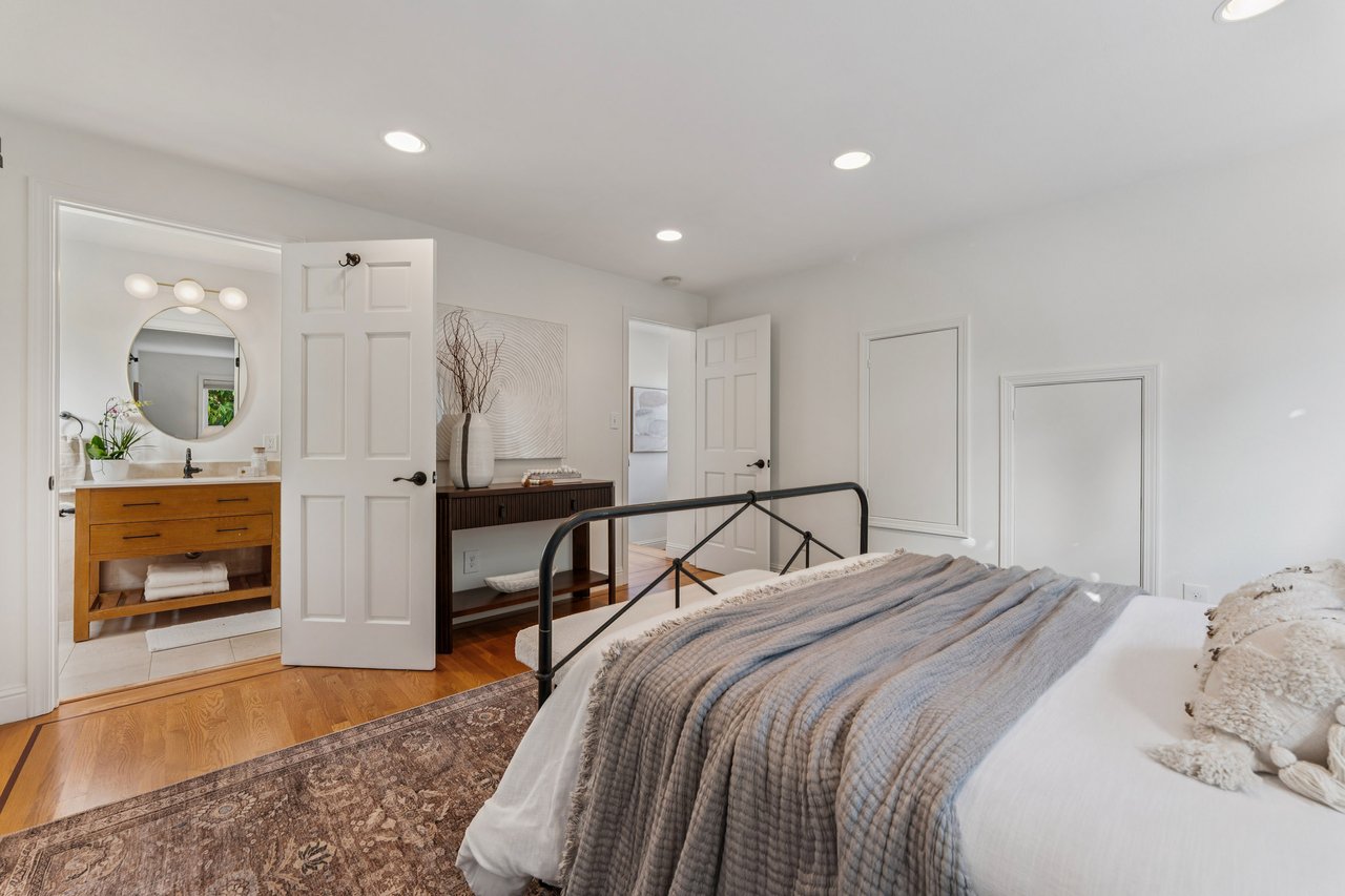 688 57th St, Oakland, CA