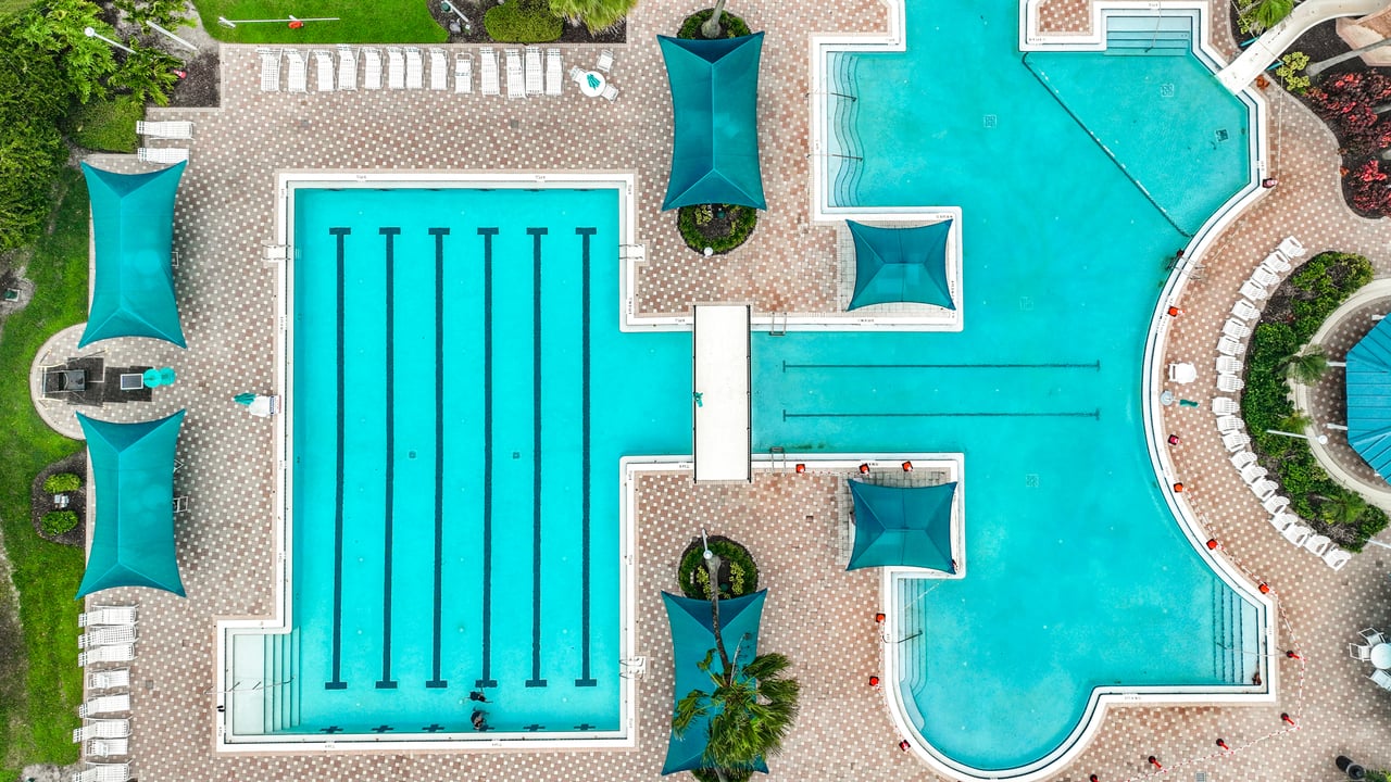 Orlando Vista Lakes 5-Bedroom 4-Bathroom Home and Lifestyle
