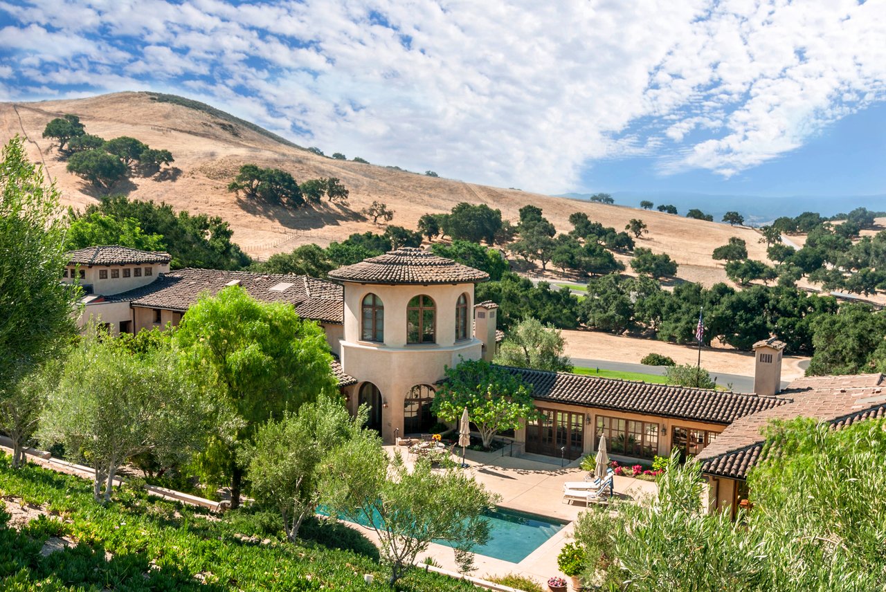 2667 Via De Los Ranchos Road