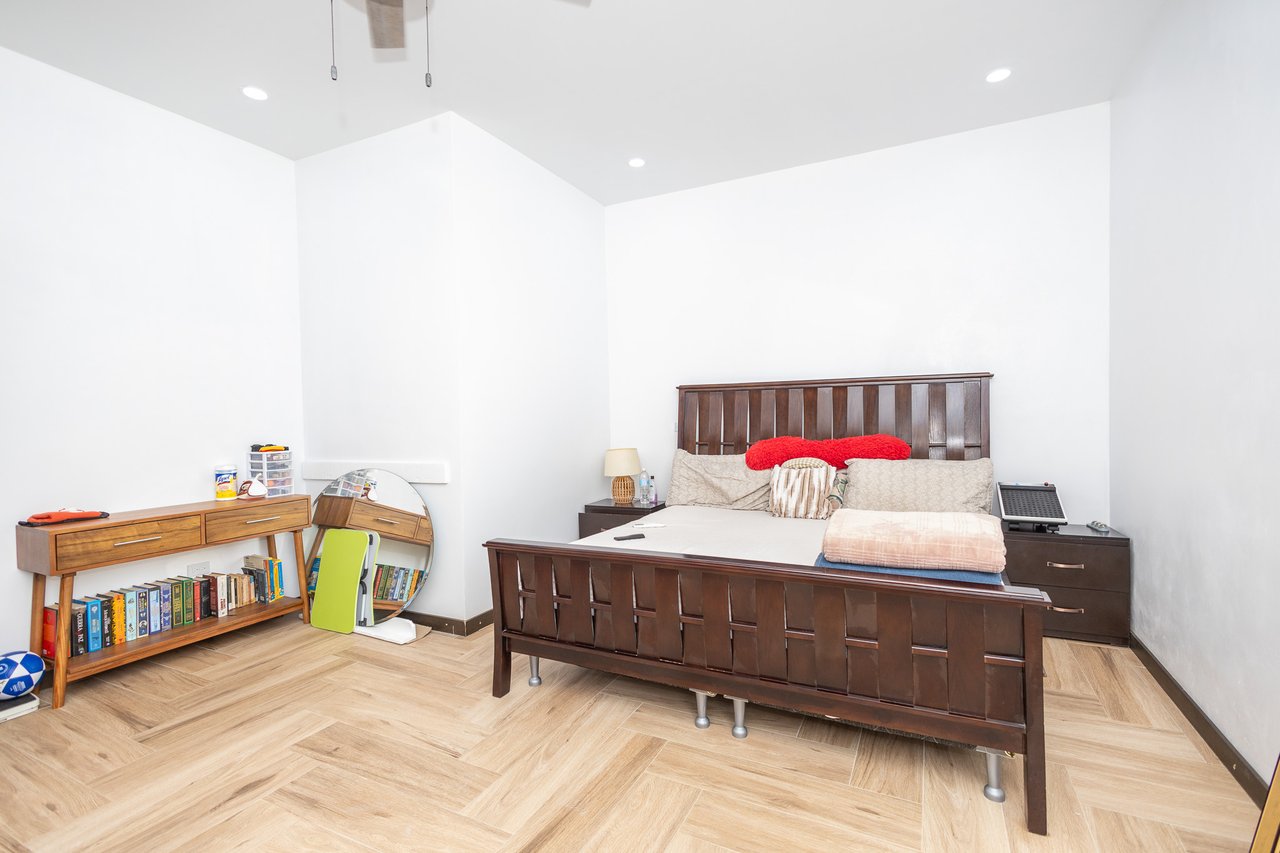 Forest Hill Home, Brass Hill