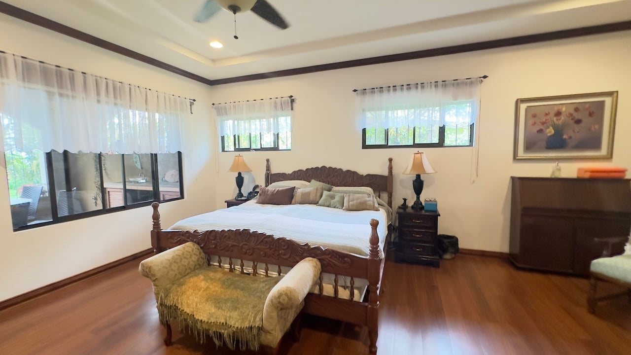 Colonial Gated Community Estate, Curridabat, San Jose