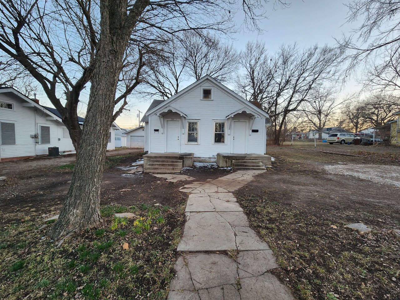 606 W. Washington Street