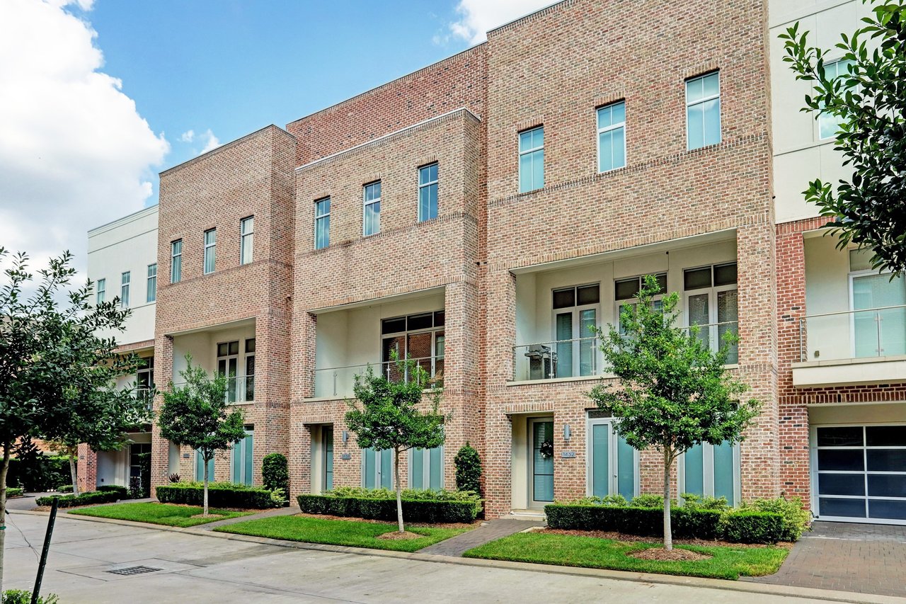1434 Lake Pointe Parkway