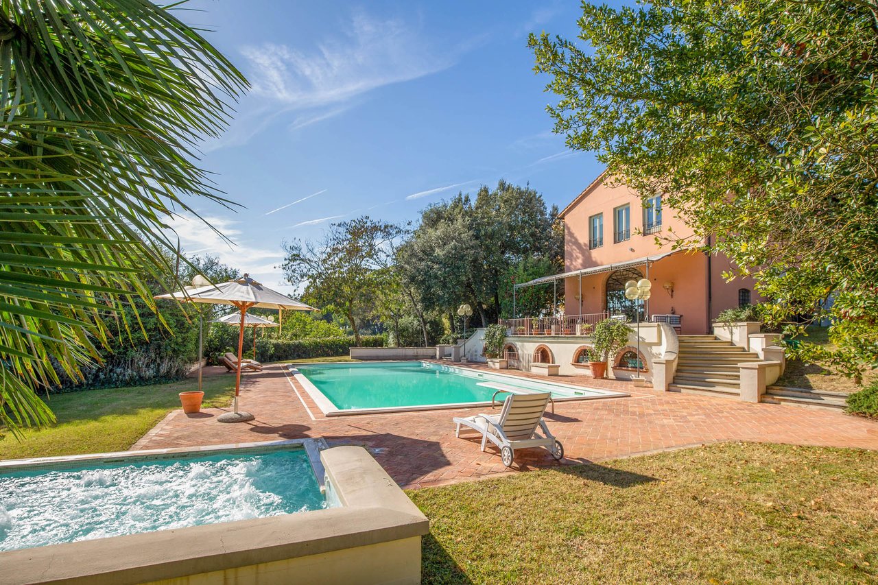 Accomodation facility - Villa near Florence