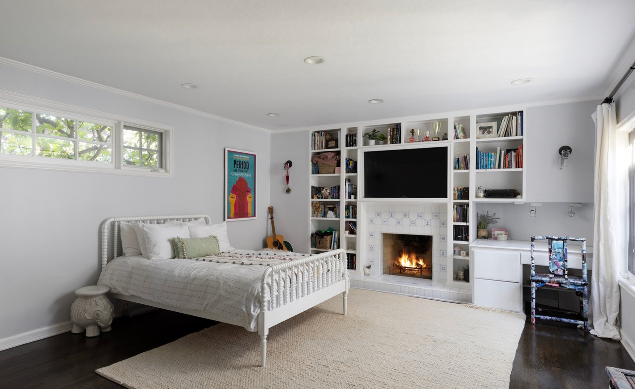 2558 Glendower Ave, Los Feliz