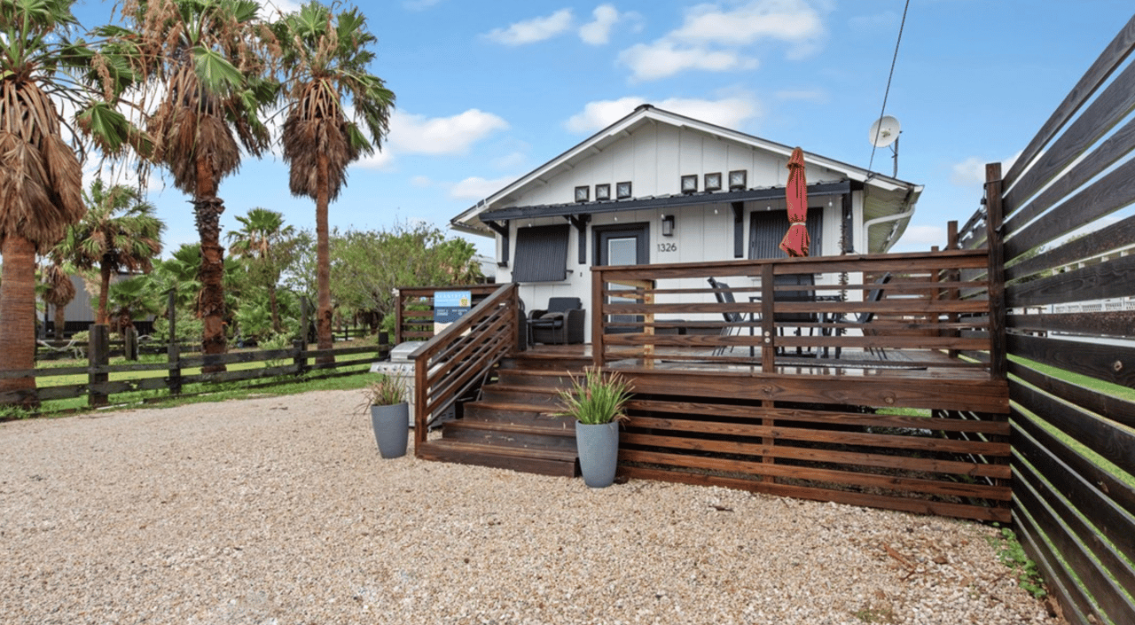 1326 Ross Ave Port Aransas, TX