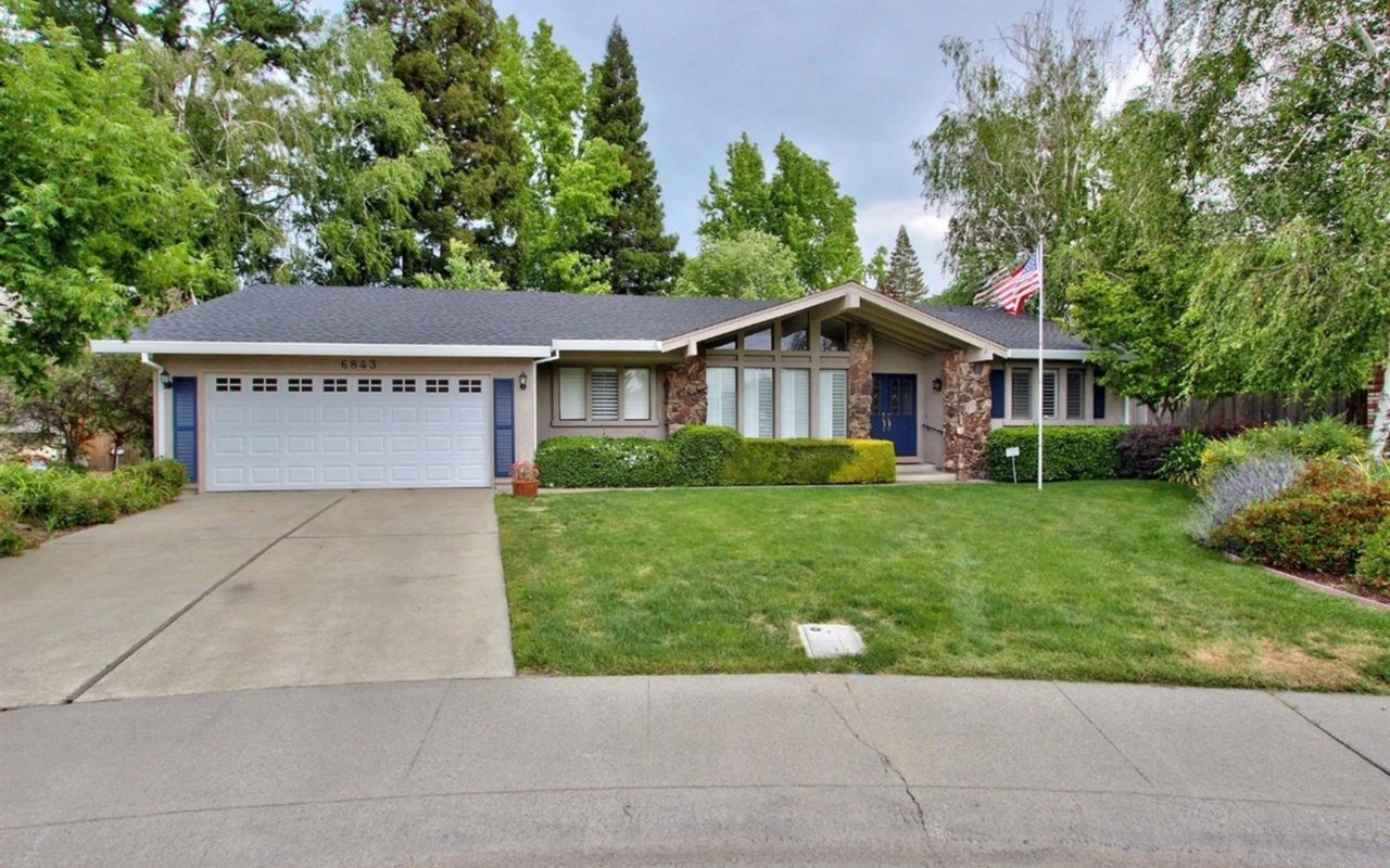 Just Sold in The Greenhave/pocket Area: 6843 Waterview Way