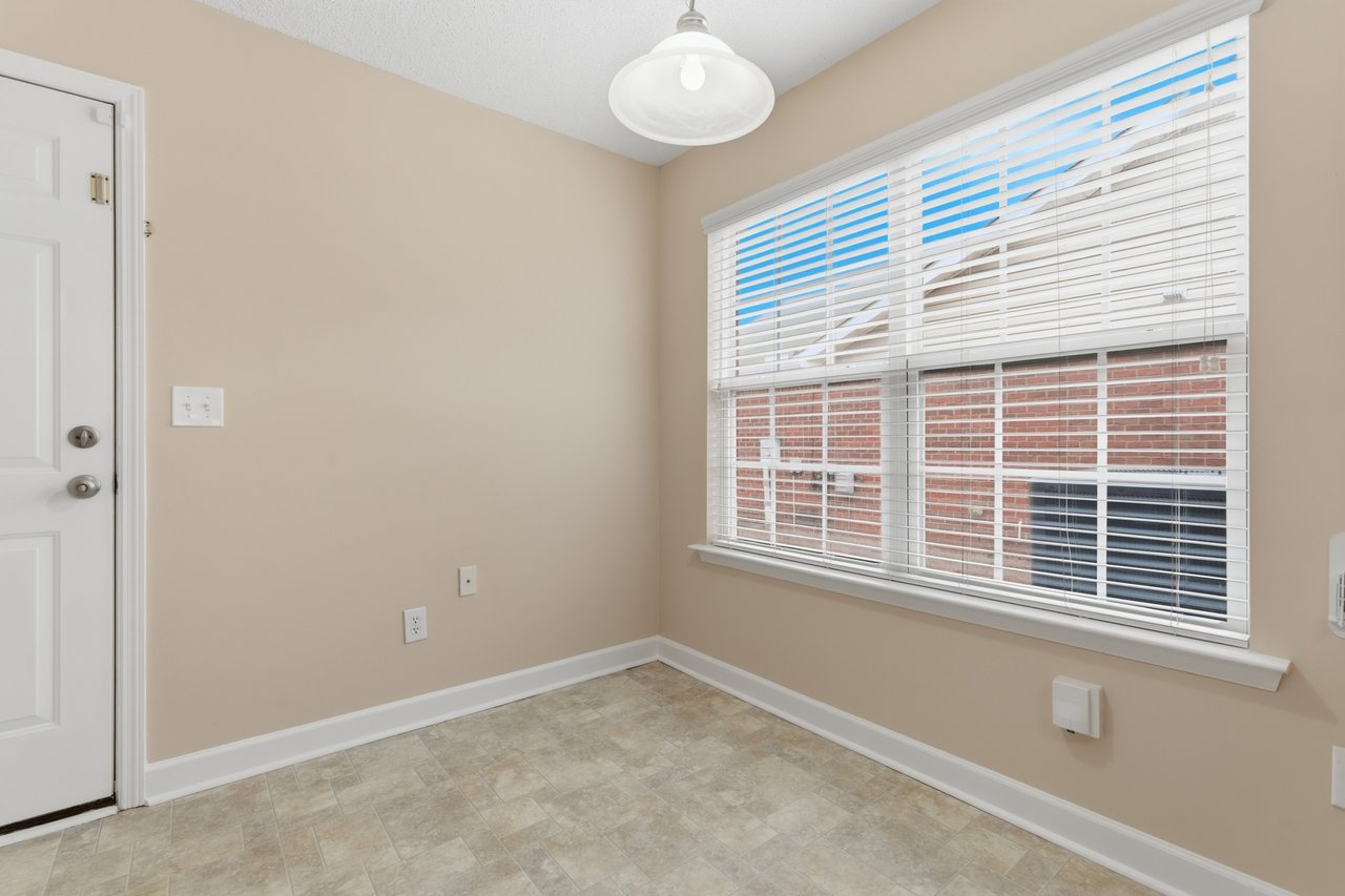 3 Bed 2 Bath Toney Property with Fully Fenced Yard!