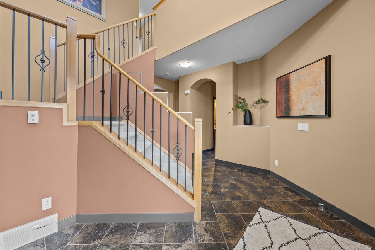 139 Tuscany Ridge Close NW