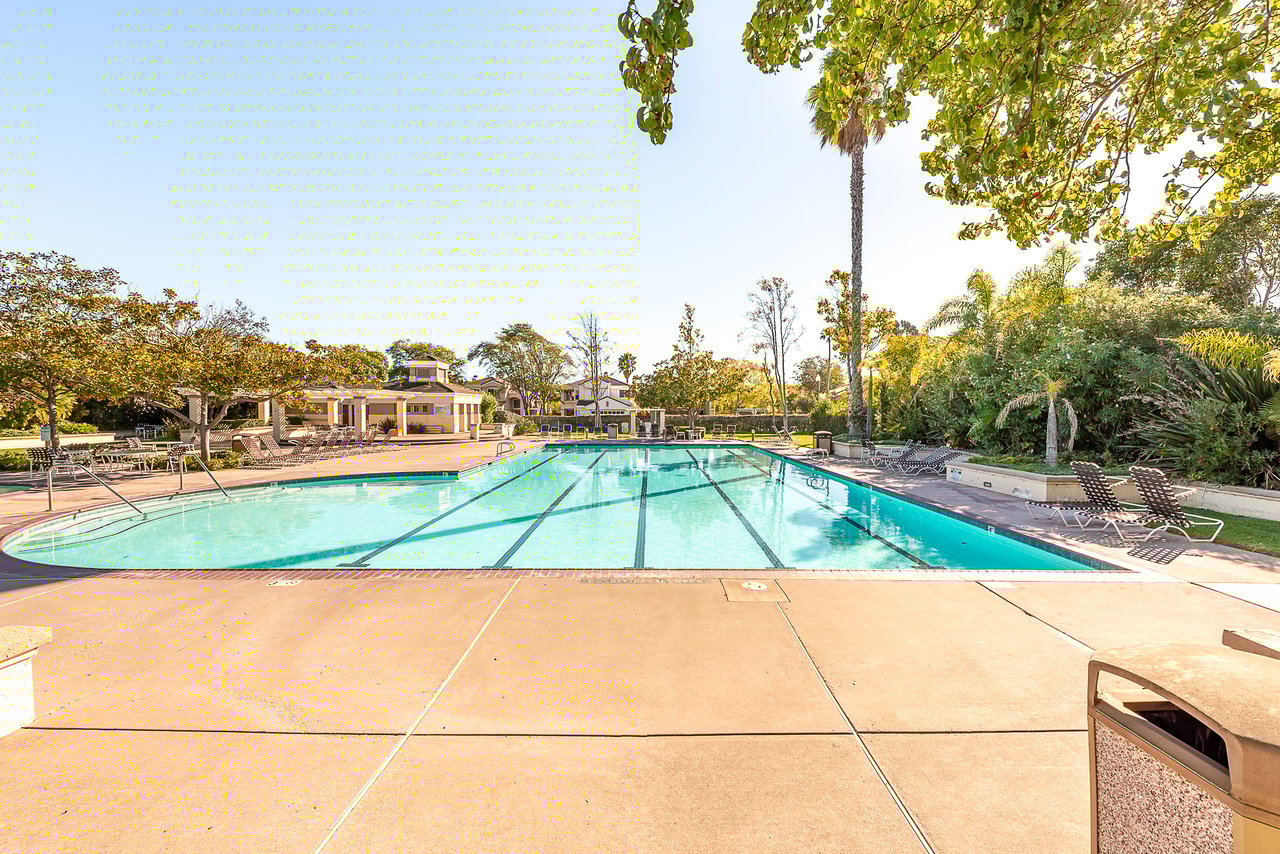 Gorgeous home in a sought after Meridian gated community!