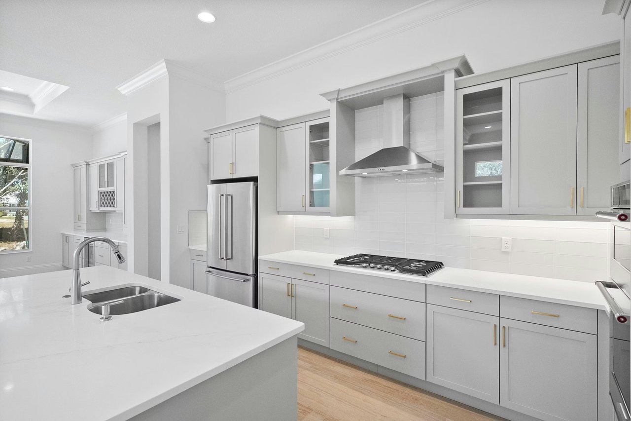 4226 Lucaya Pointe Wy