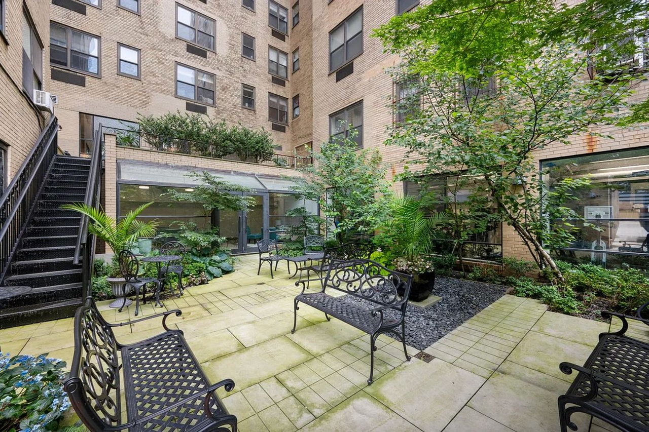 230 Riverside Drive, Unit 4A