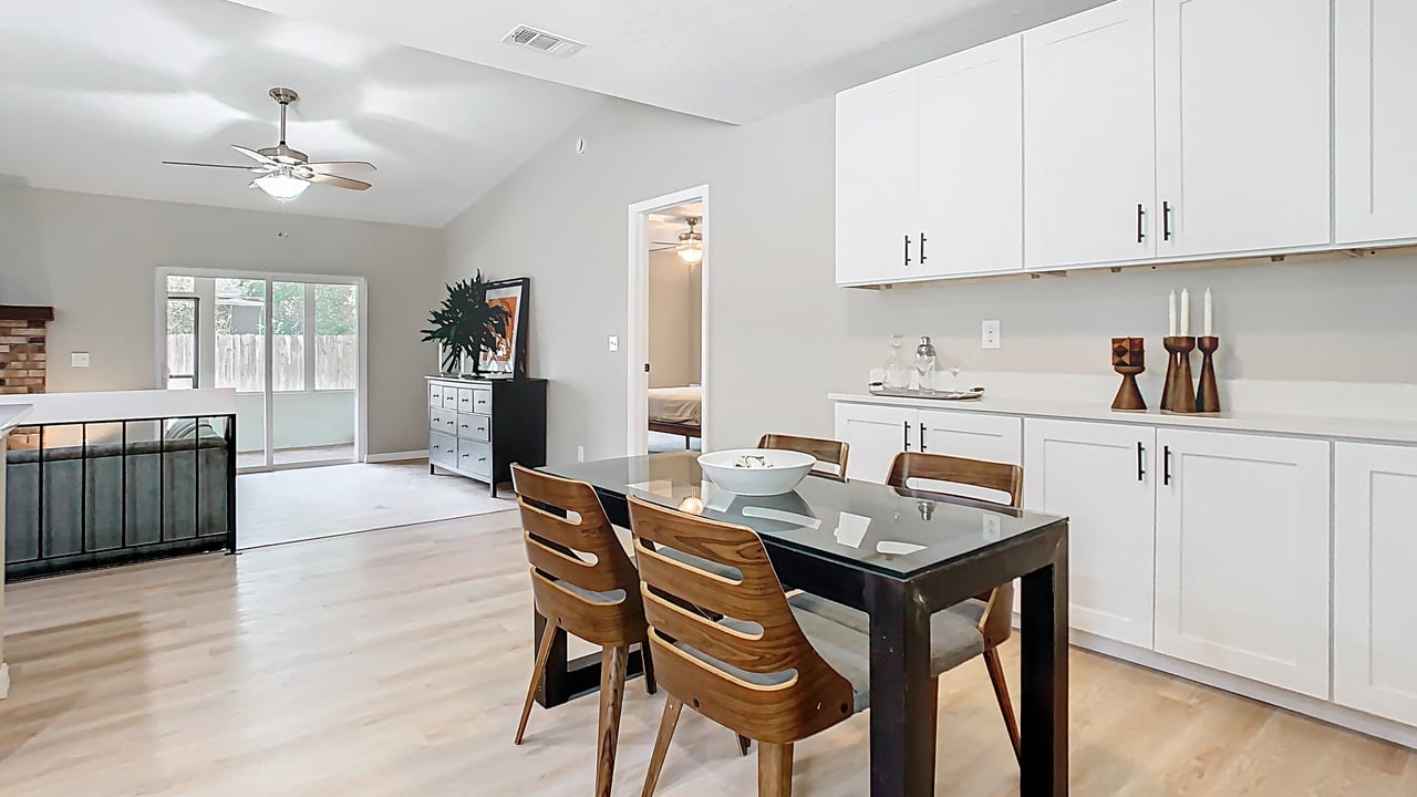 Spacious Open Concept Home in Winter Springs