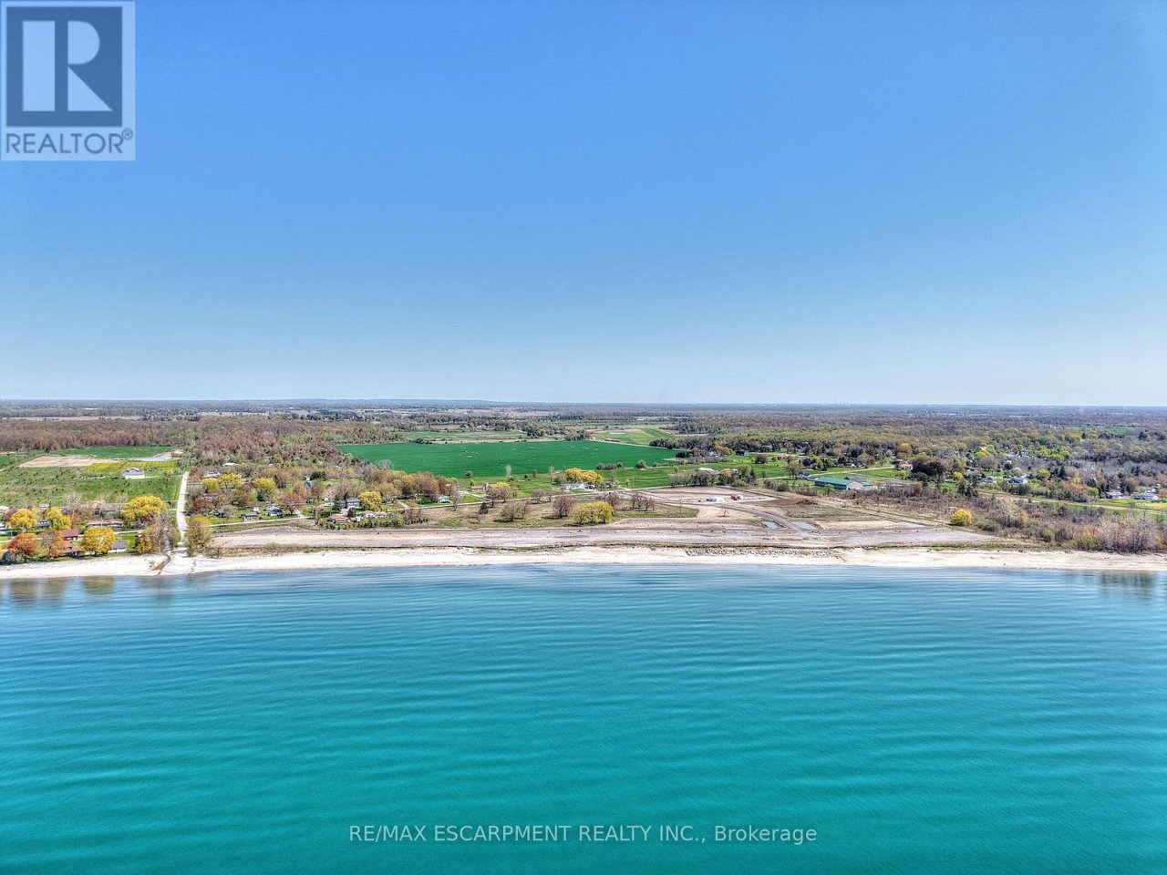 26 - 11705 LAKESHORE ROAD