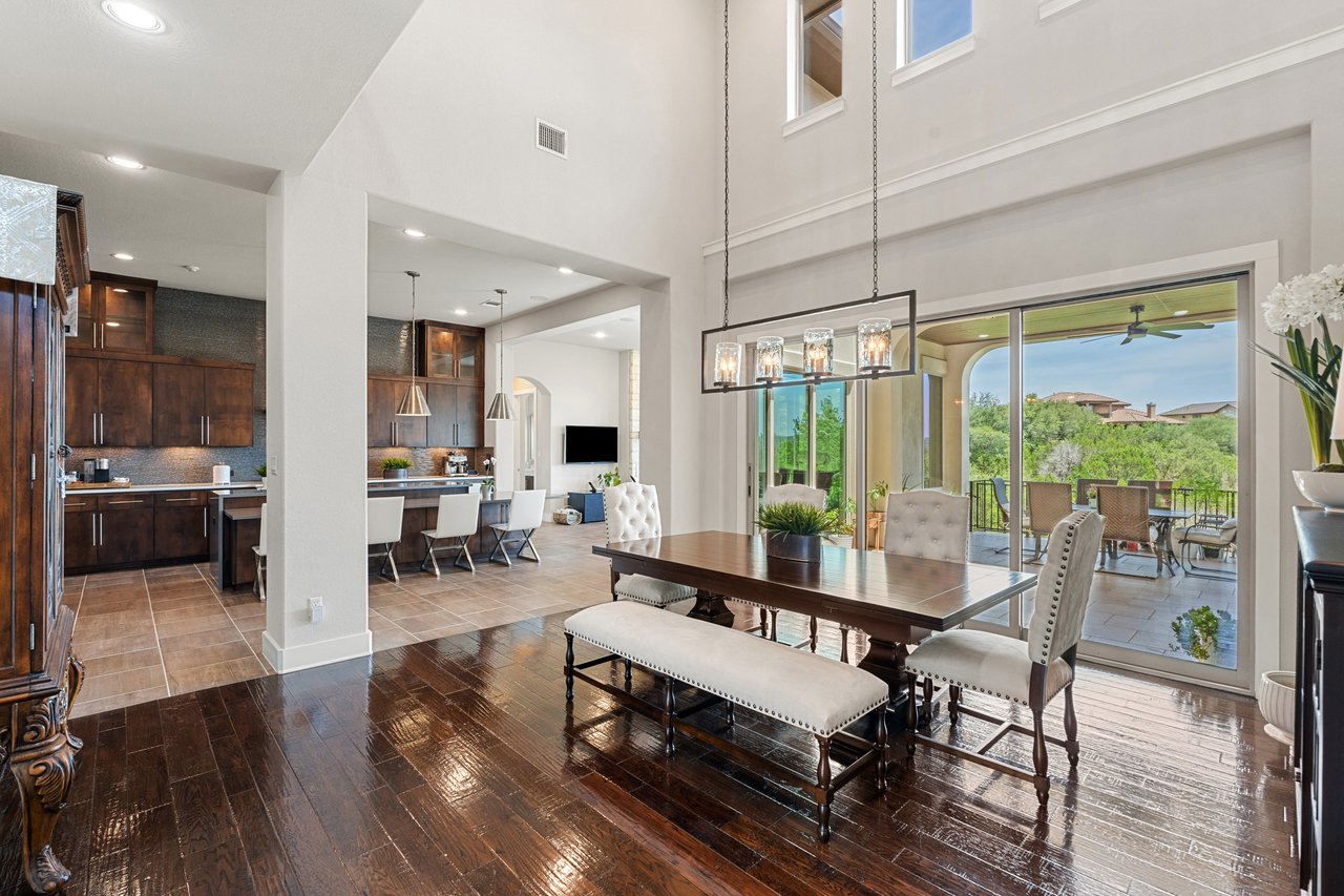 Modern Transitional Luxury Home in Gated Bluffs of Steiner Ranch | Lake Austin Access + Hill Country Views | $1.9MM