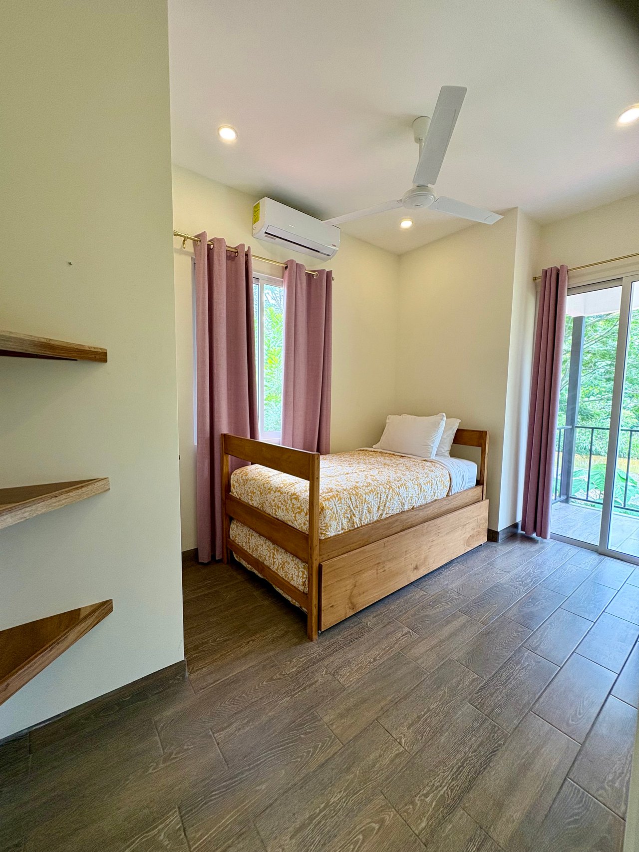 Riverside Jungle Home