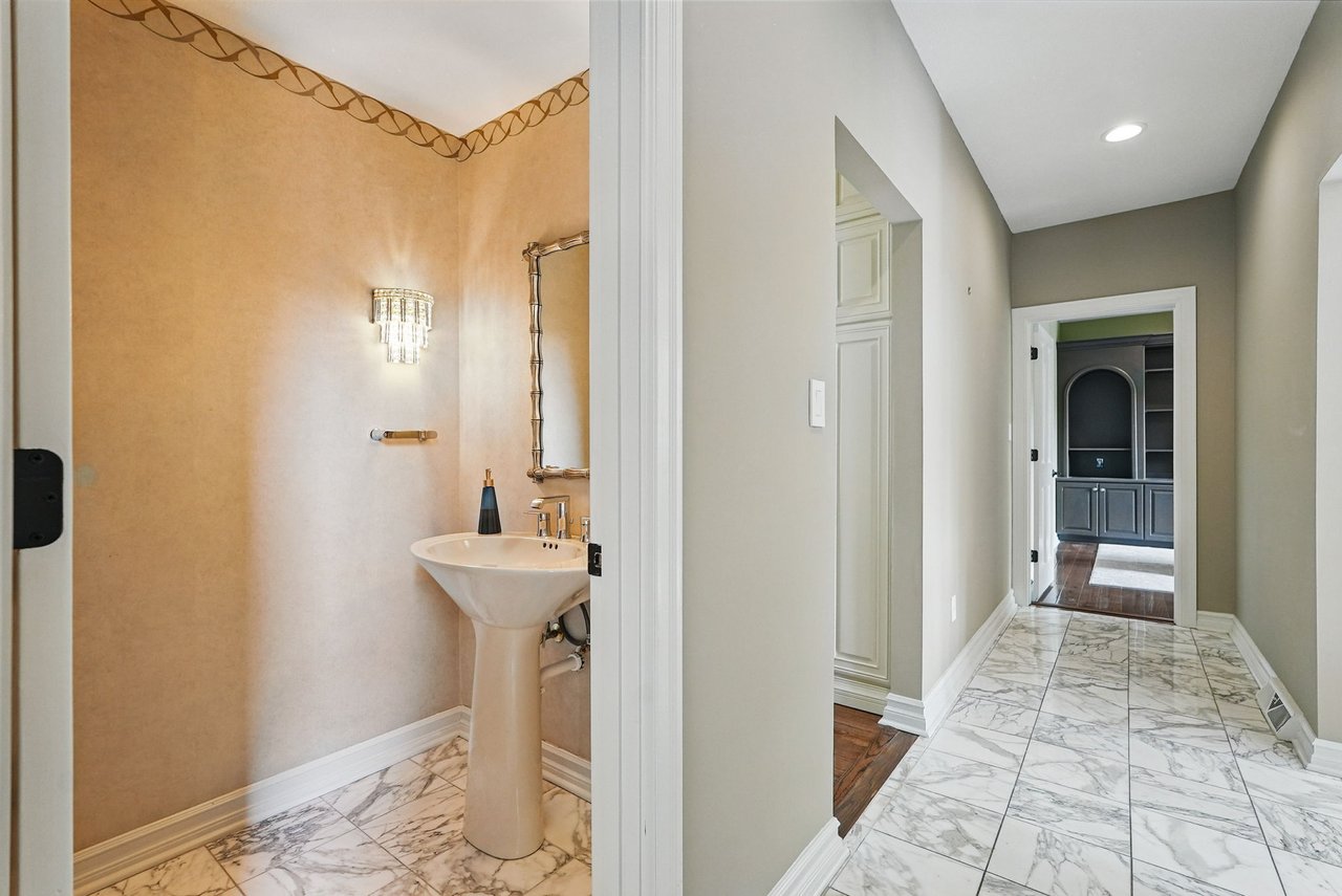 559 Normandy Ct