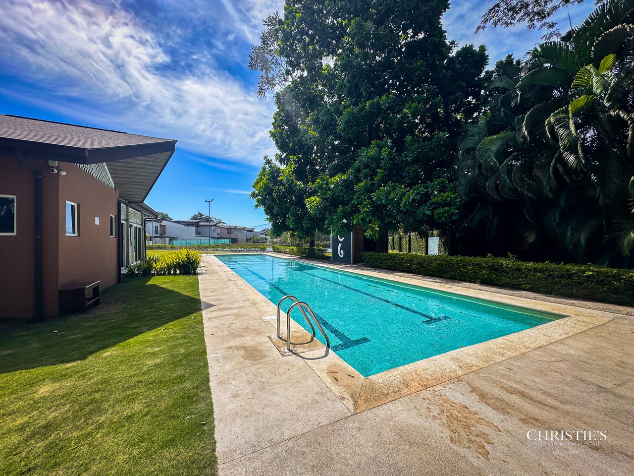 Ciudad del Mar Modern Home - South Jaco Beach 