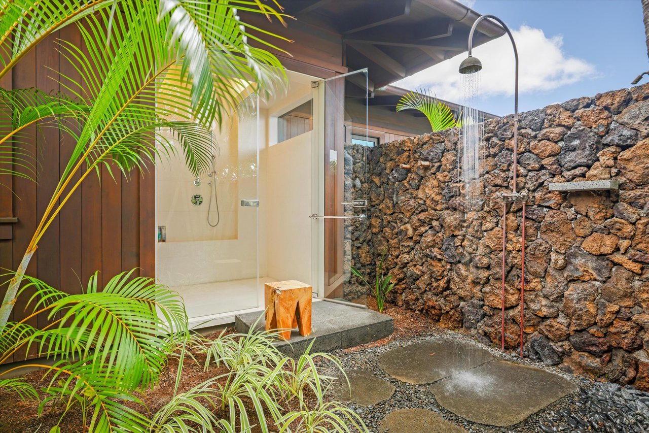 SHORES AT KOHANAIKI RESORT - 4 BEDROOM RESIDENCE WITH OHANA UNIT - EXCLUSIVE PRIVATE COMMUNITY - $5,800,000- - 