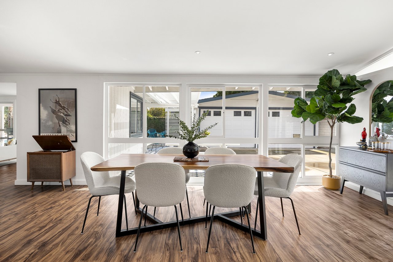 Tustin Cliff Home May For Sale
