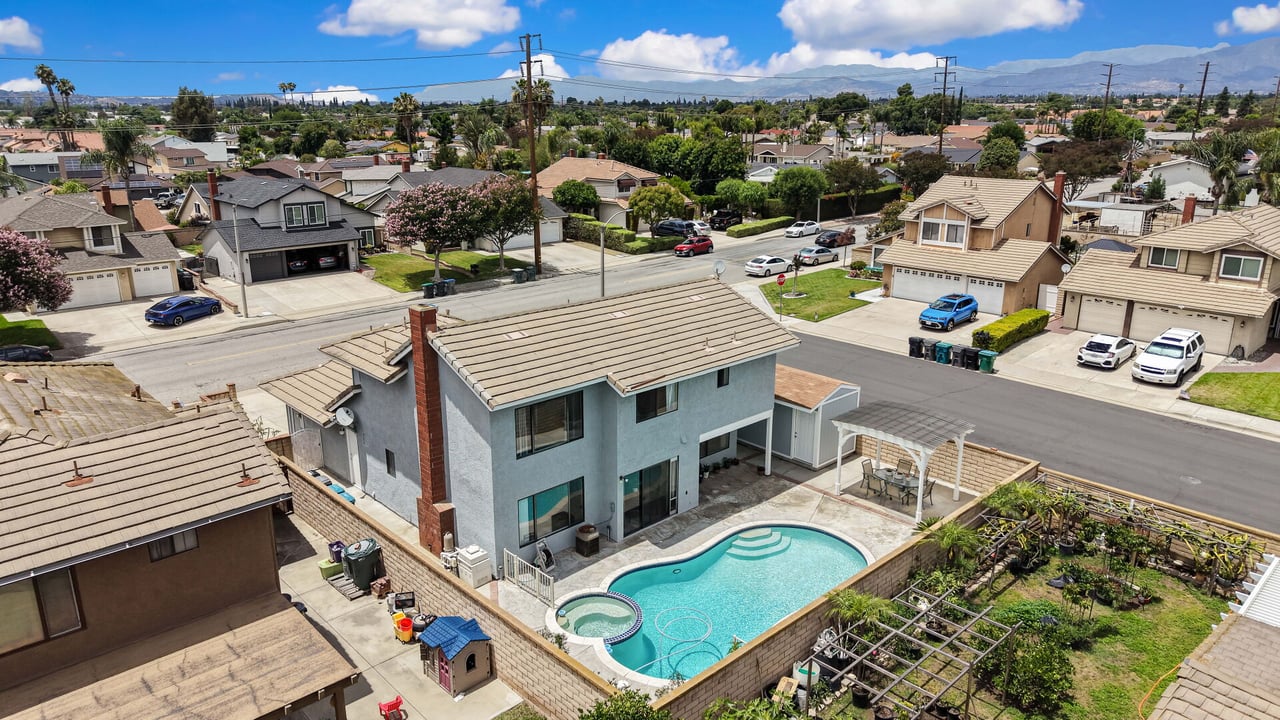 13531 Magnolia Avenue