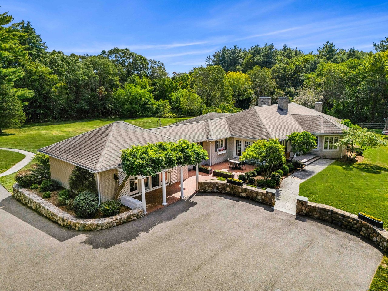 40 Pleasant Street | Wenham, MA