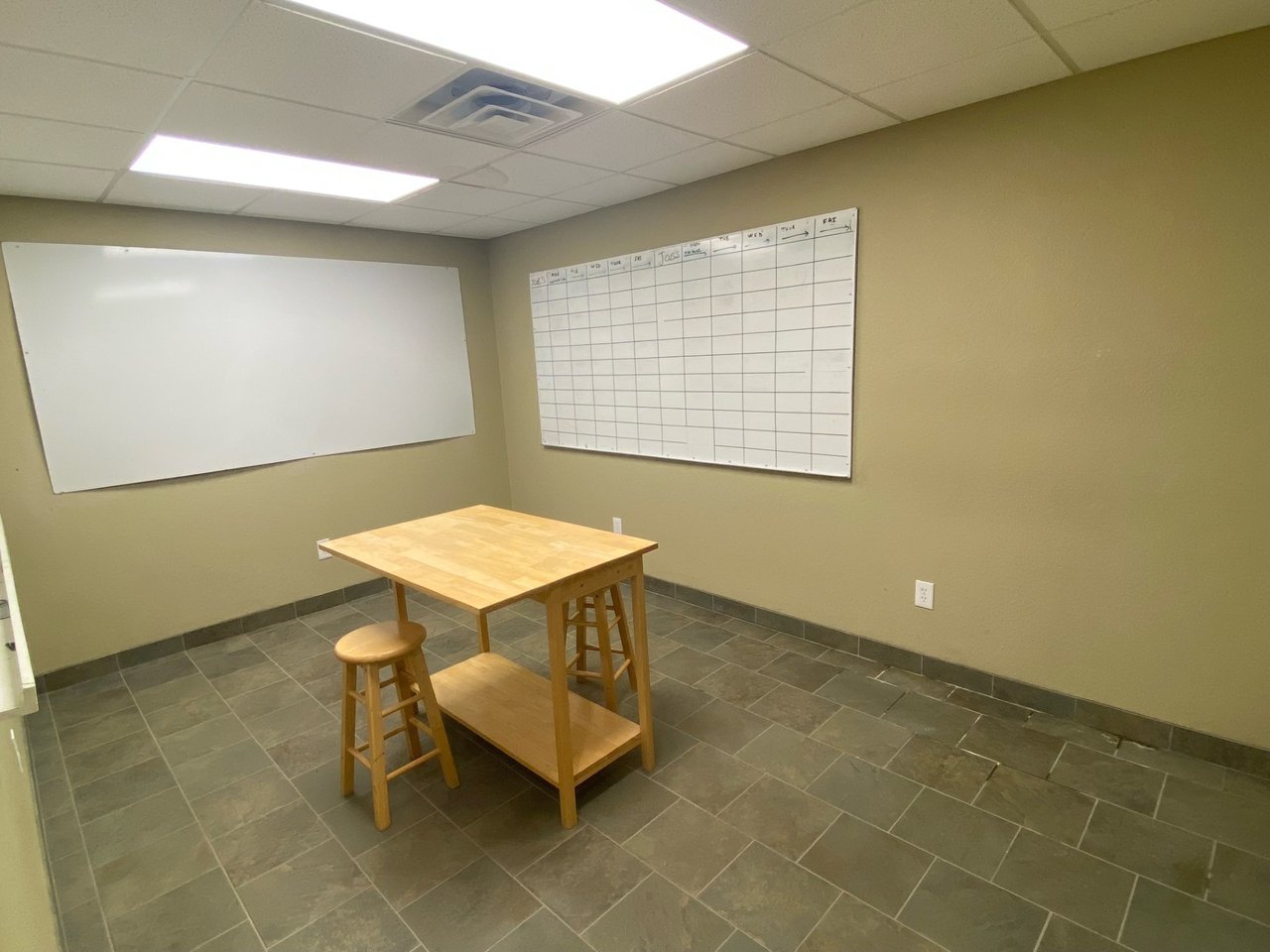 5809 N Hwy 6, Suite 5