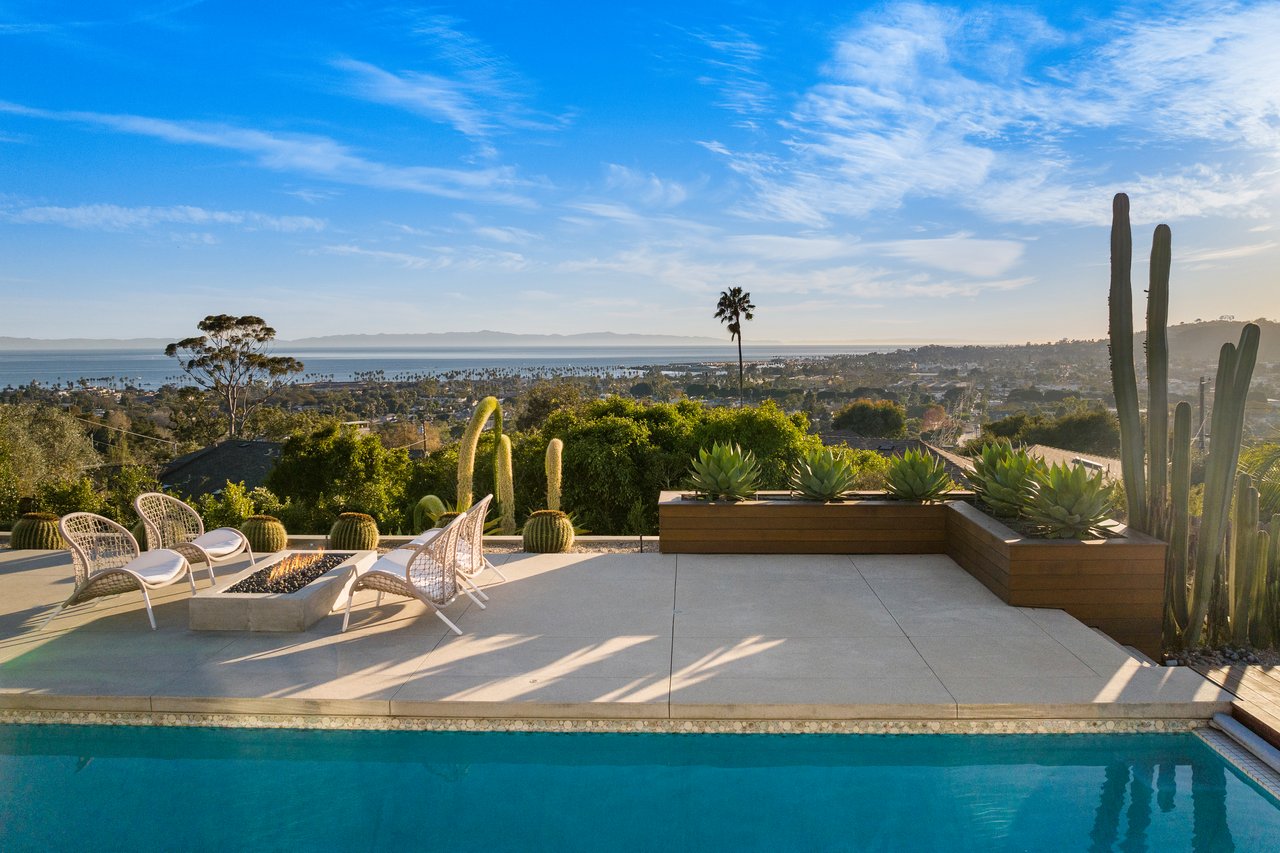 1522 Knoll Circle Drive