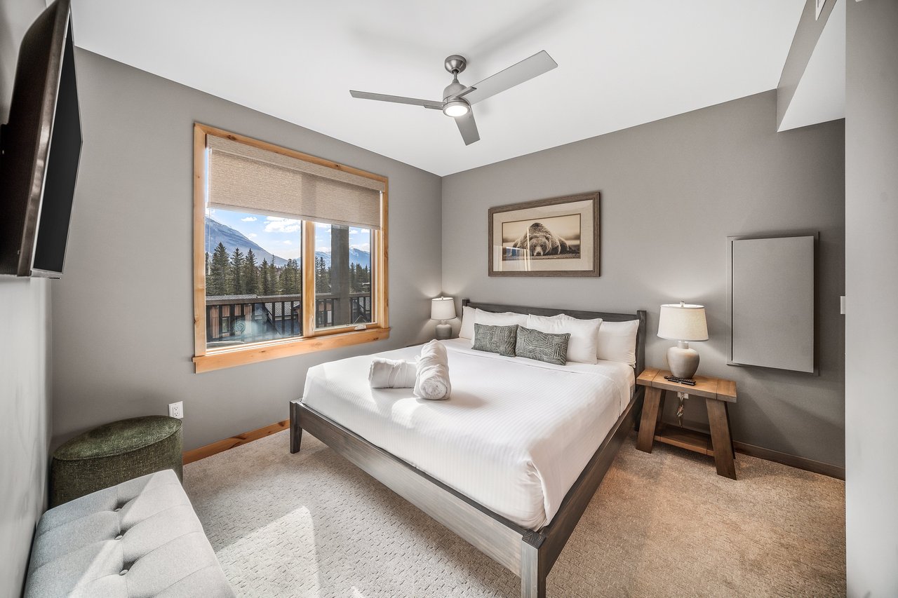 Top-Floor Spring Creek Retreat | Income-Generating Tourist Home in Timberstone Lodge