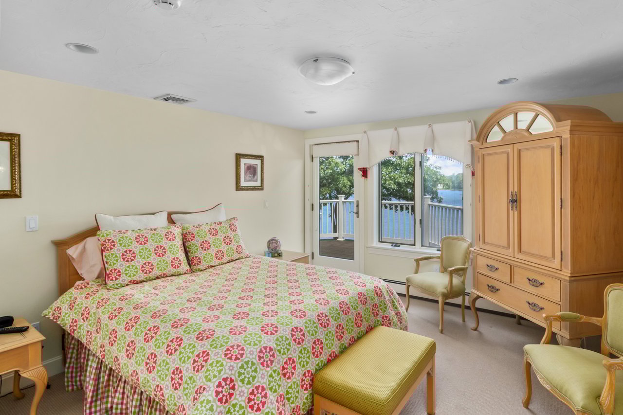 Breathtaking views over West Bay and Eel River