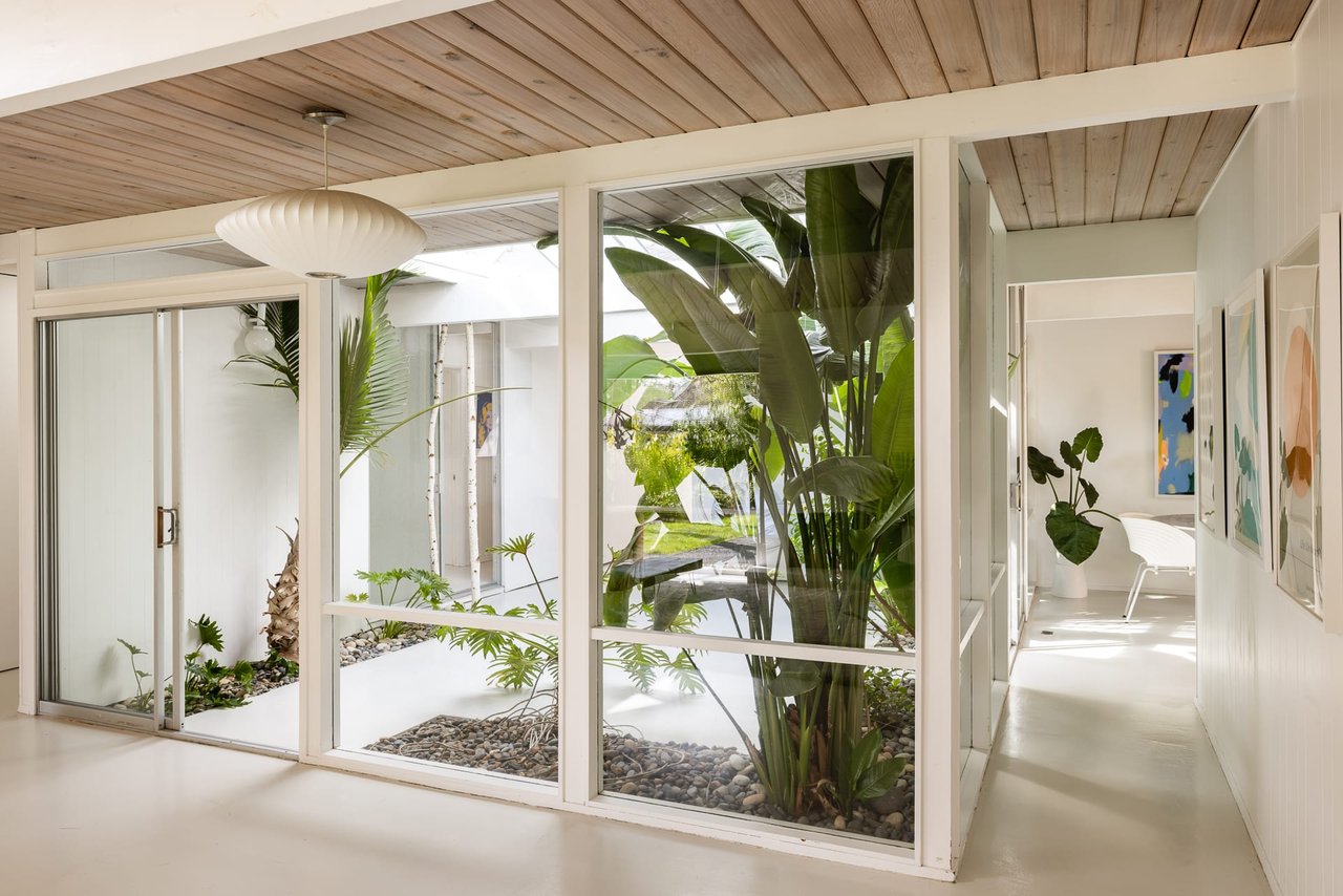 Rummer Dream House in Vista Brook