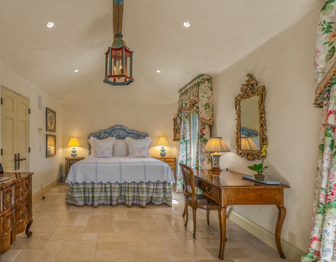 Mills Lane, St. Helena