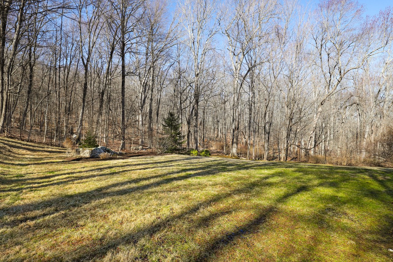 25 Mt Holly Road E