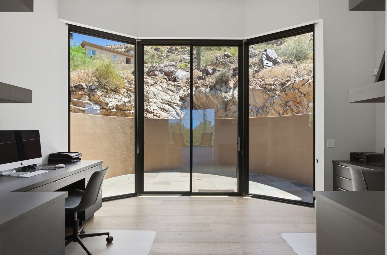 5411 E ROADRUNNER Road