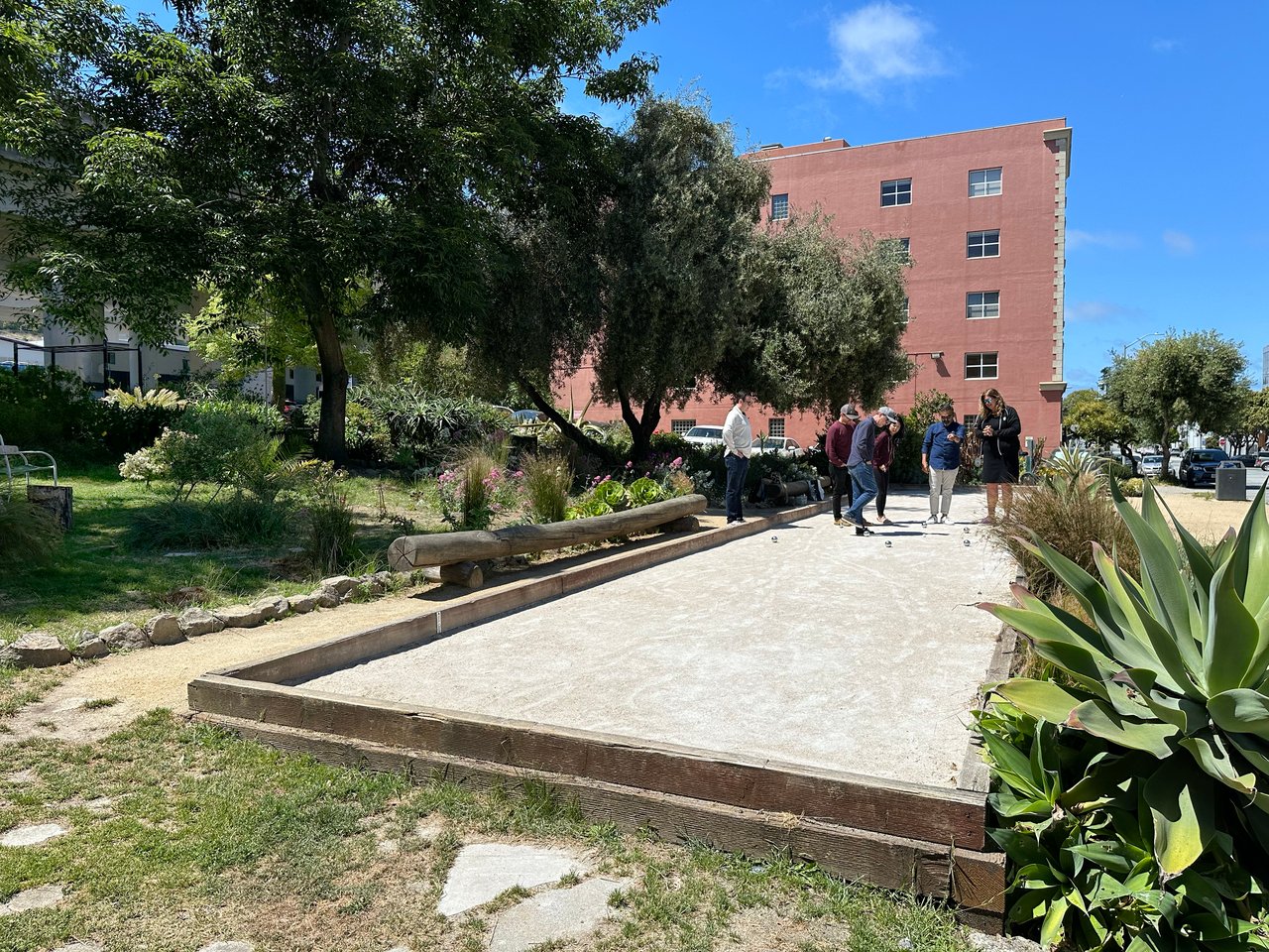 District 9 – Central East