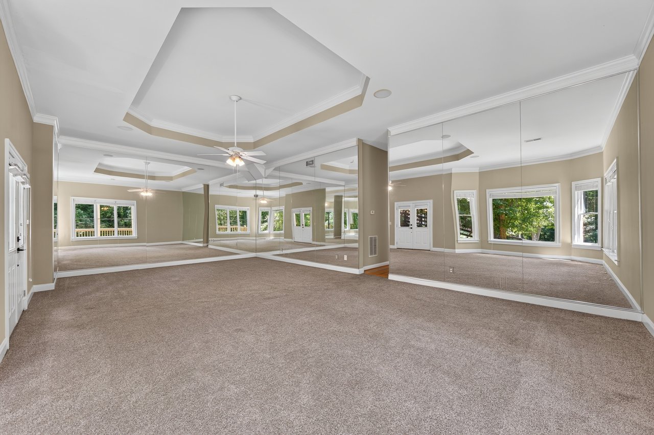60 Gladwyne Ridge Drive